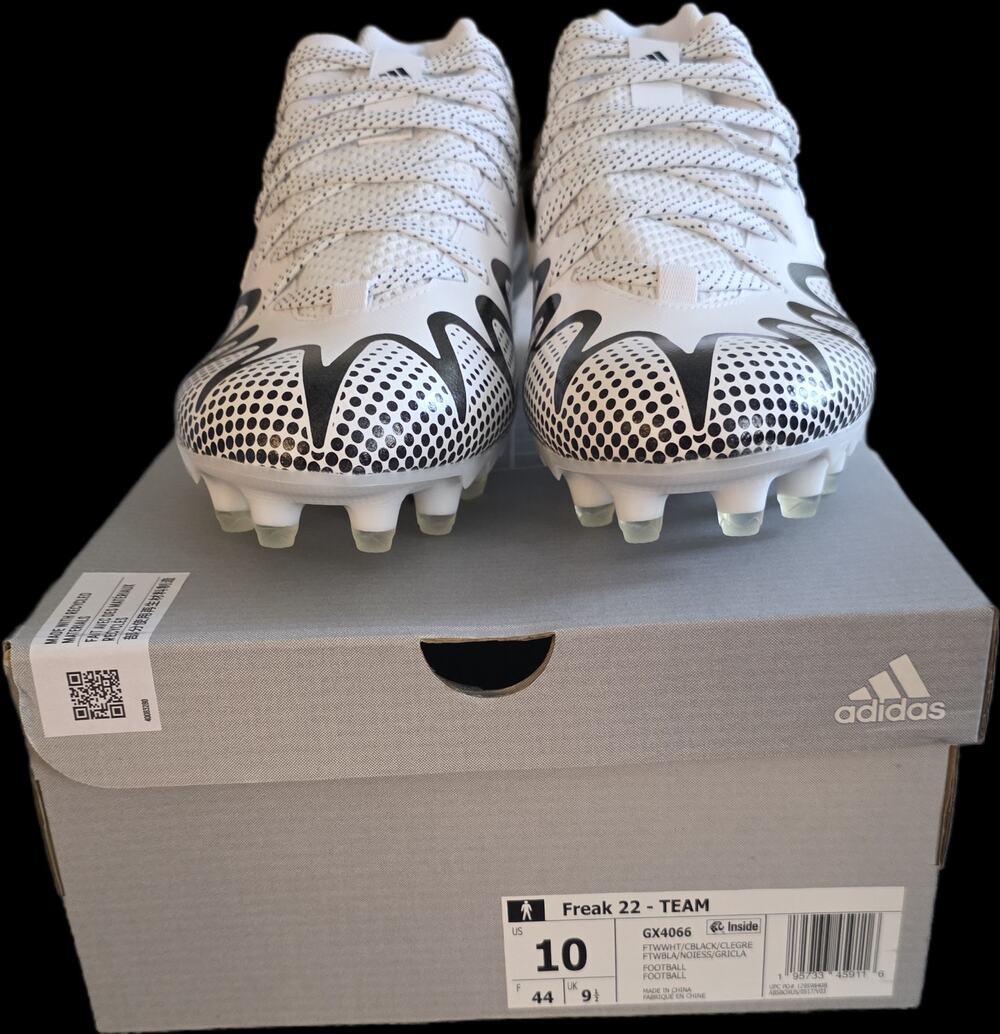 (SZ 10) Adidas Freak 22 Team Football Cleats White Black GX4066 Men’s N.I.B